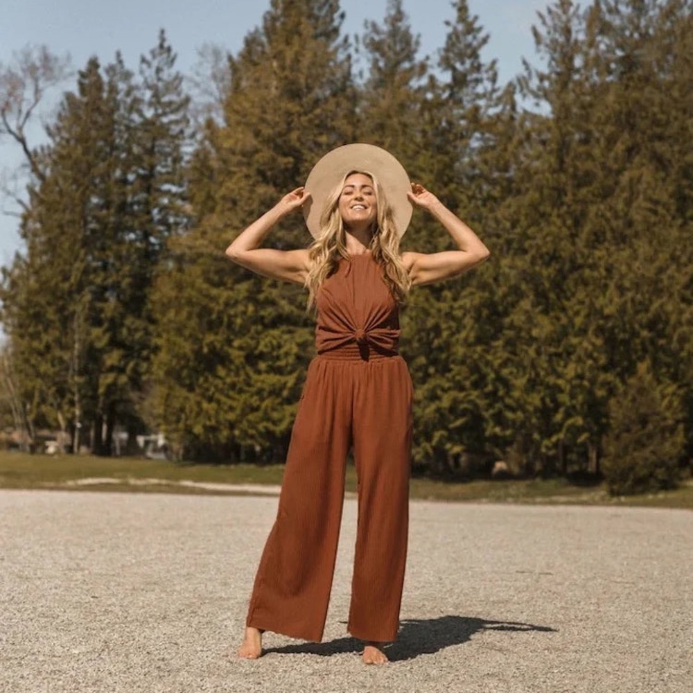 Jackson Rowe Jasmine wide leg pants in Penny